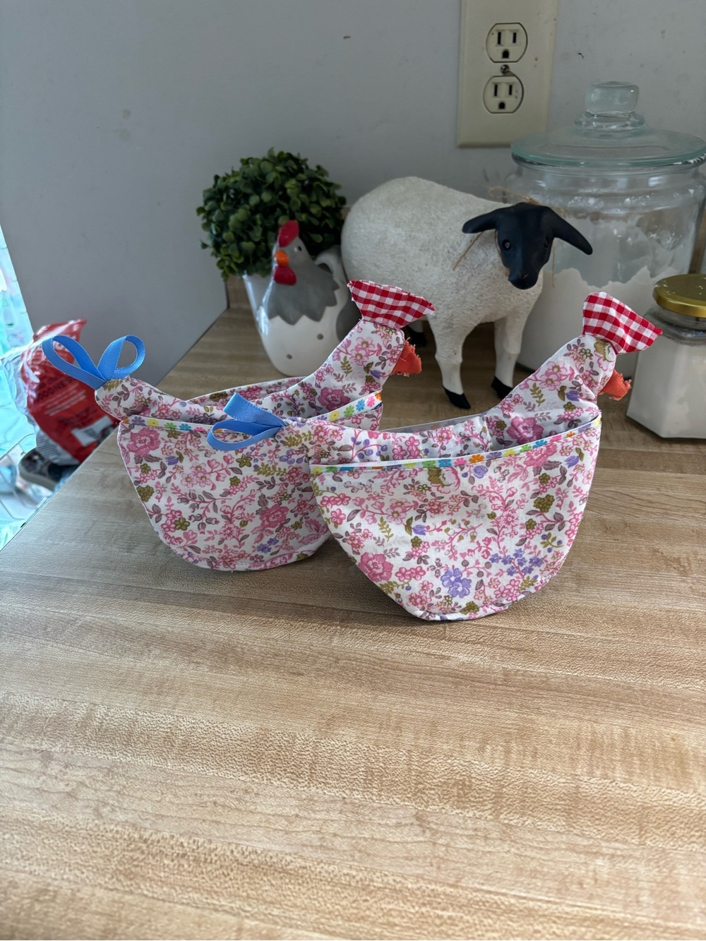Handmade Floral Chicken hot pots holder, gloves or mittens